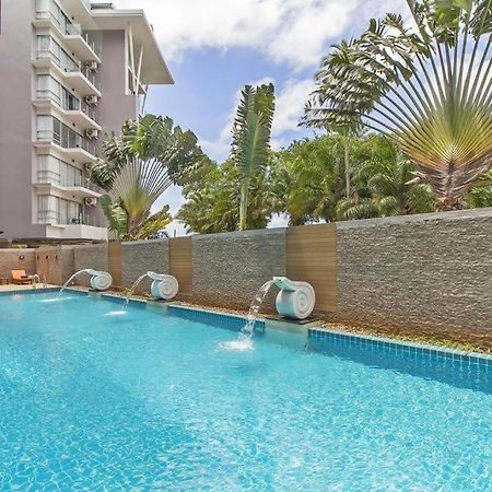 Chic Condo By Resava Karon Luaran gambar