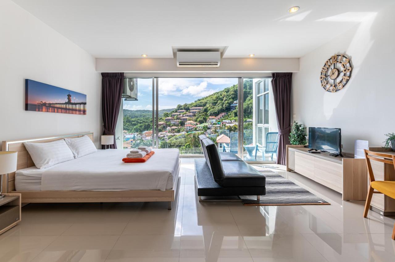 Chic Condo By Resava Karon Luaran gambar