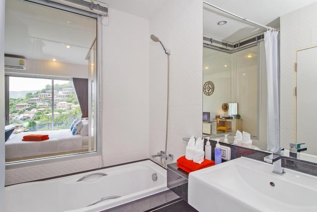 Chic Condo By Resava Karon Bilik gambar