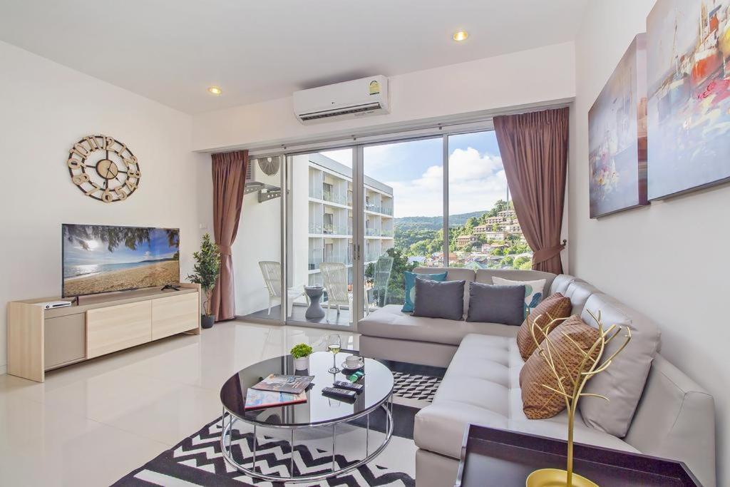 Chic Condo By Resava Karon Luaran gambar