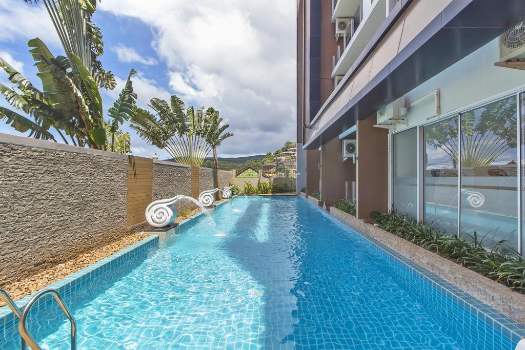 Chic Condo By Resava Karon Luaran gambar
